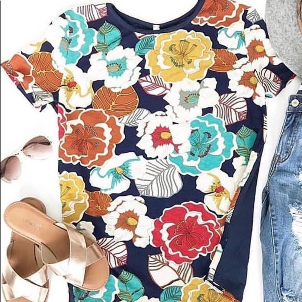 ISO this Top. Navy fall floral top